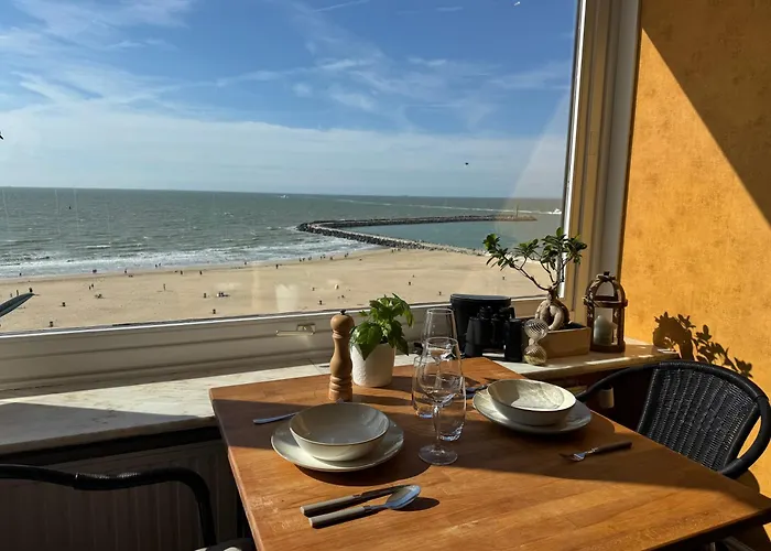 Ruime Frontaal Zeezicht Aaa Locatie Ostende